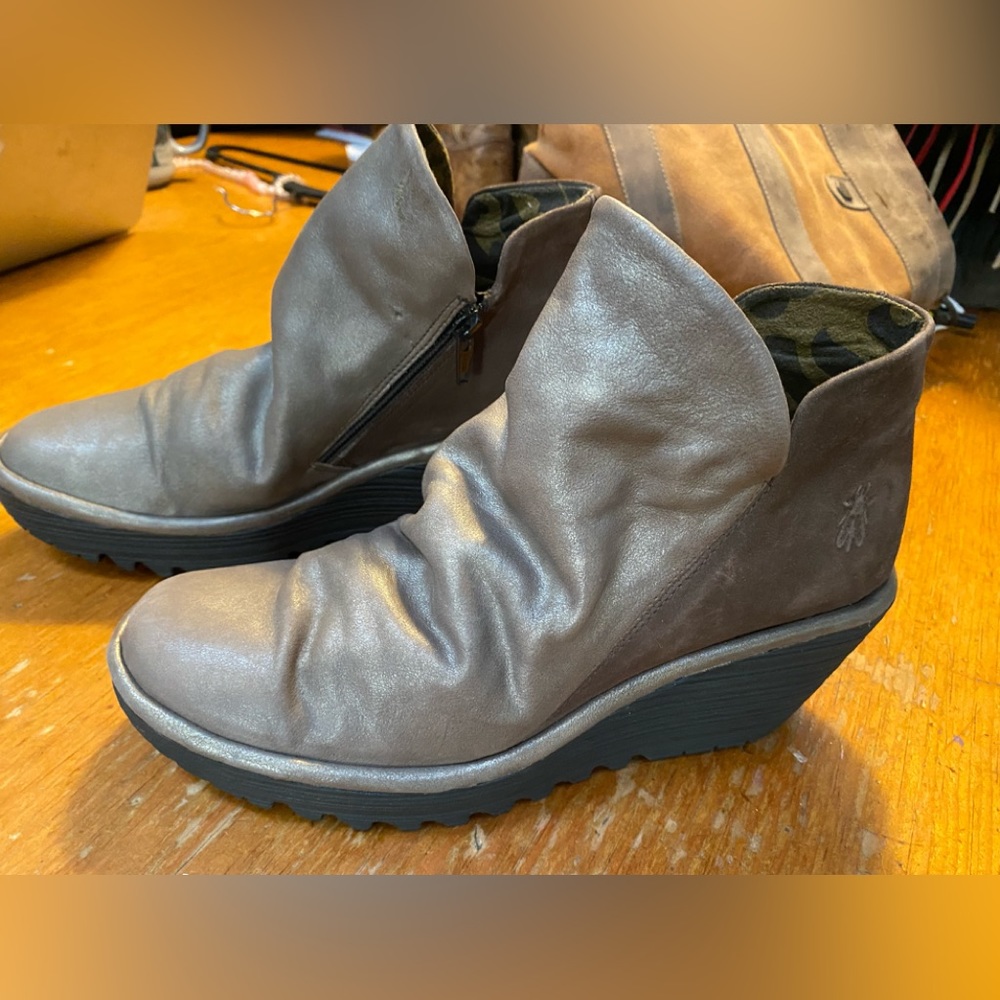 Womens fly London wedge boots size 40